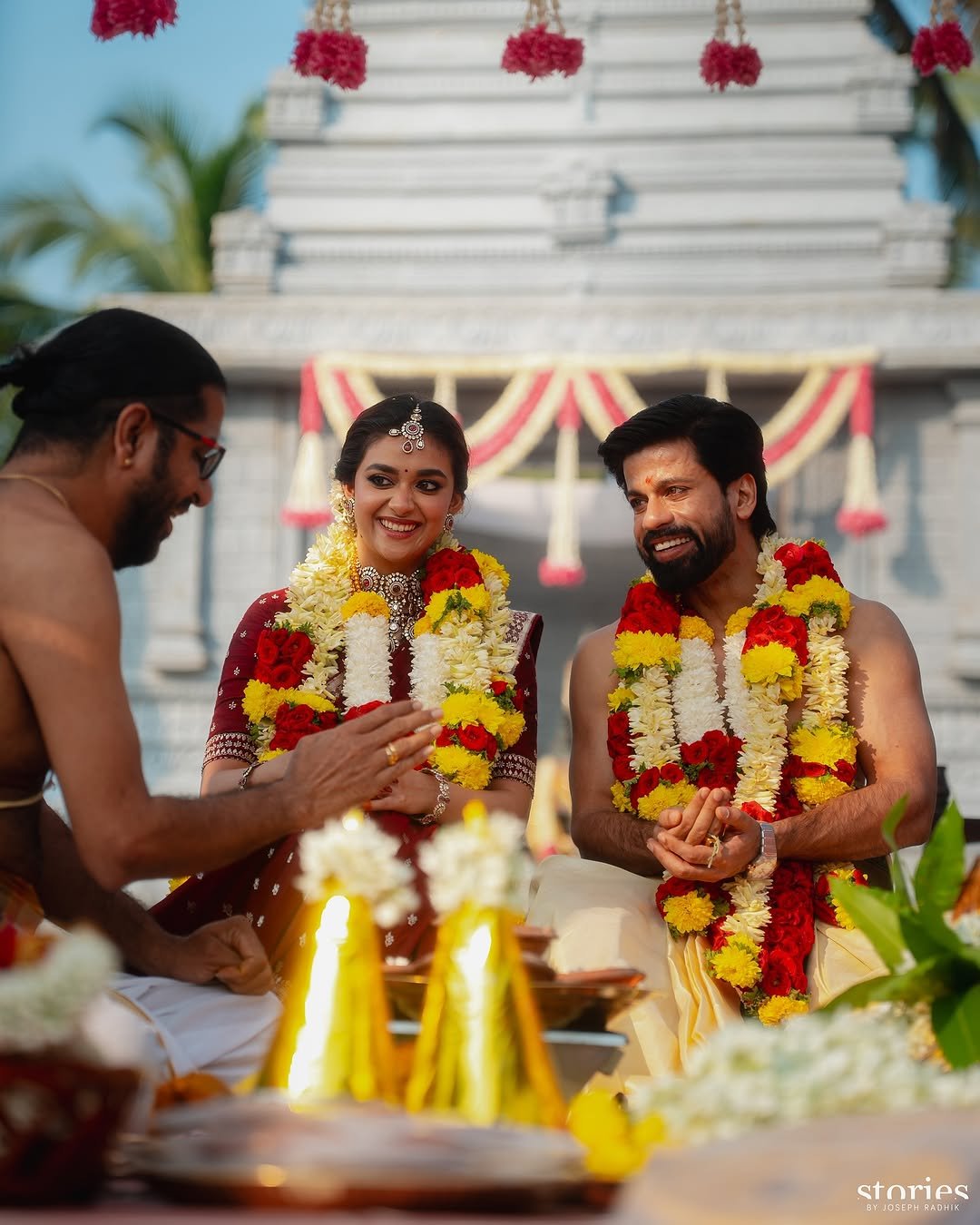 Actress-Keerthy-Suresh-and-Antony-Thattil-Wedding-Photos-3