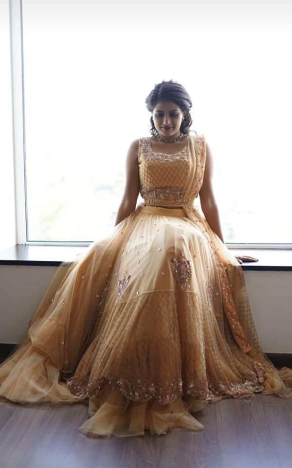 Actress-Alina-Padikkal-Engagement-Photos-3