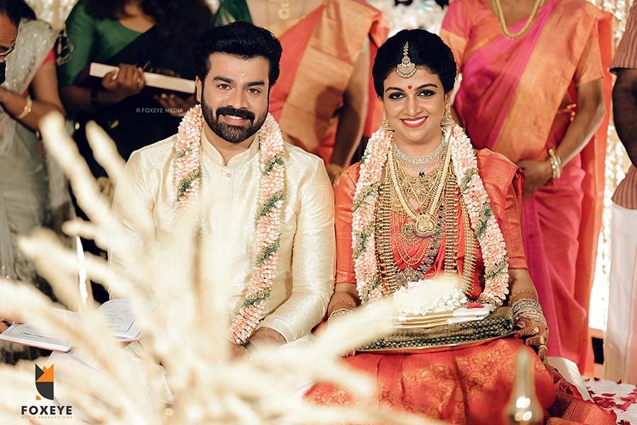 Arjun-Nandakumar-Divya-Pillai-Wedding-Photos-13