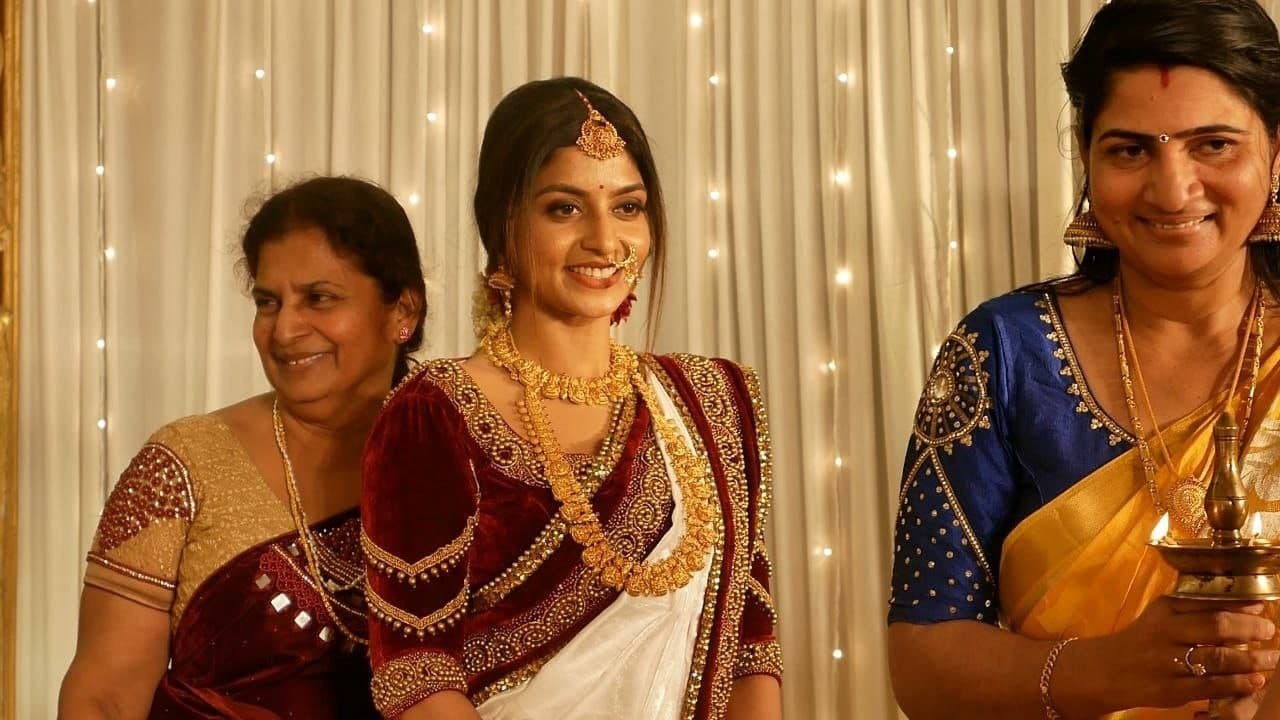 Athmiya-Rajan-Wedding-Photos-1-2