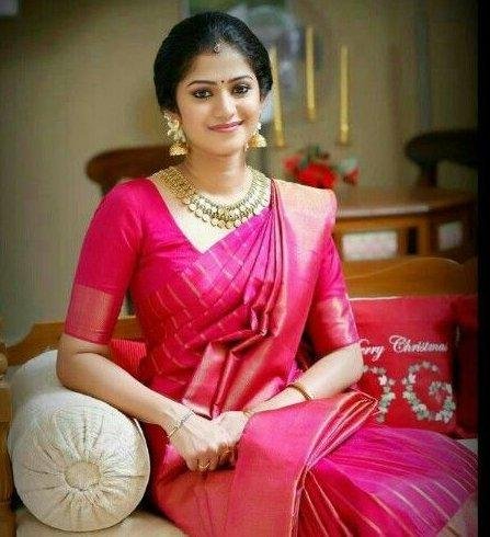 Rich-Brocade-Kerala-Wedding-Blouses1