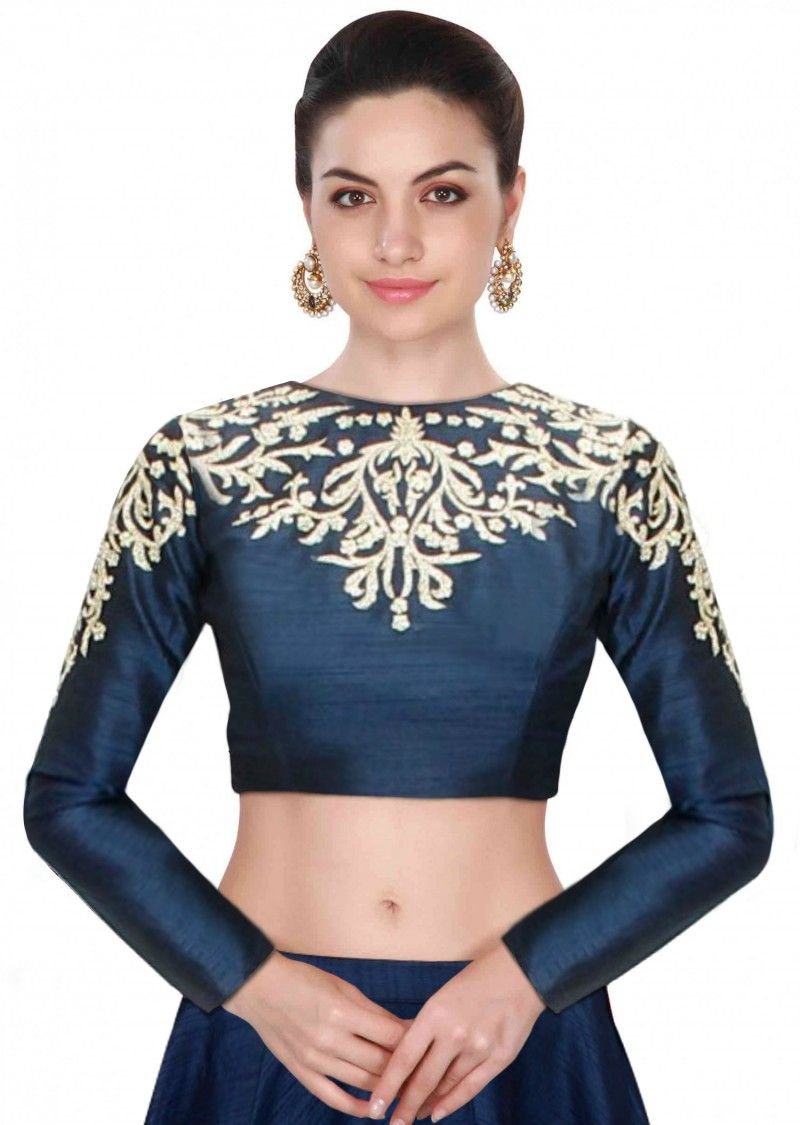 Shoulder-Detailing-With-Long-Sleeves