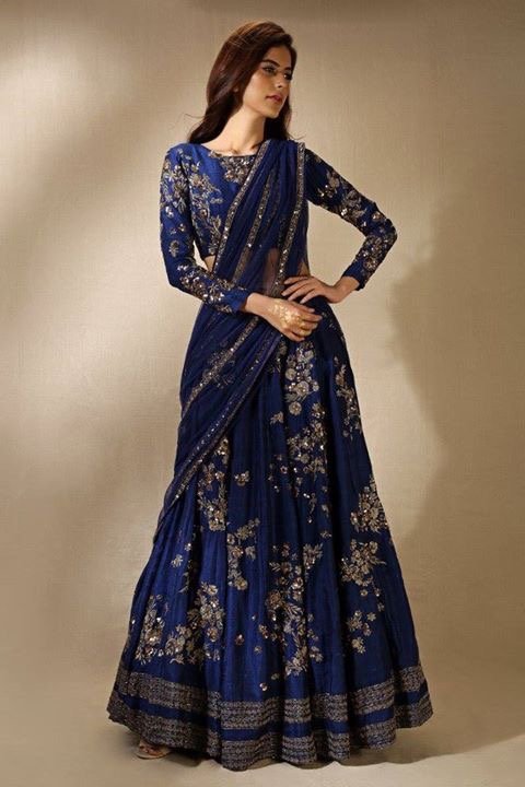 Blue Color Lehengas for Brides (3)