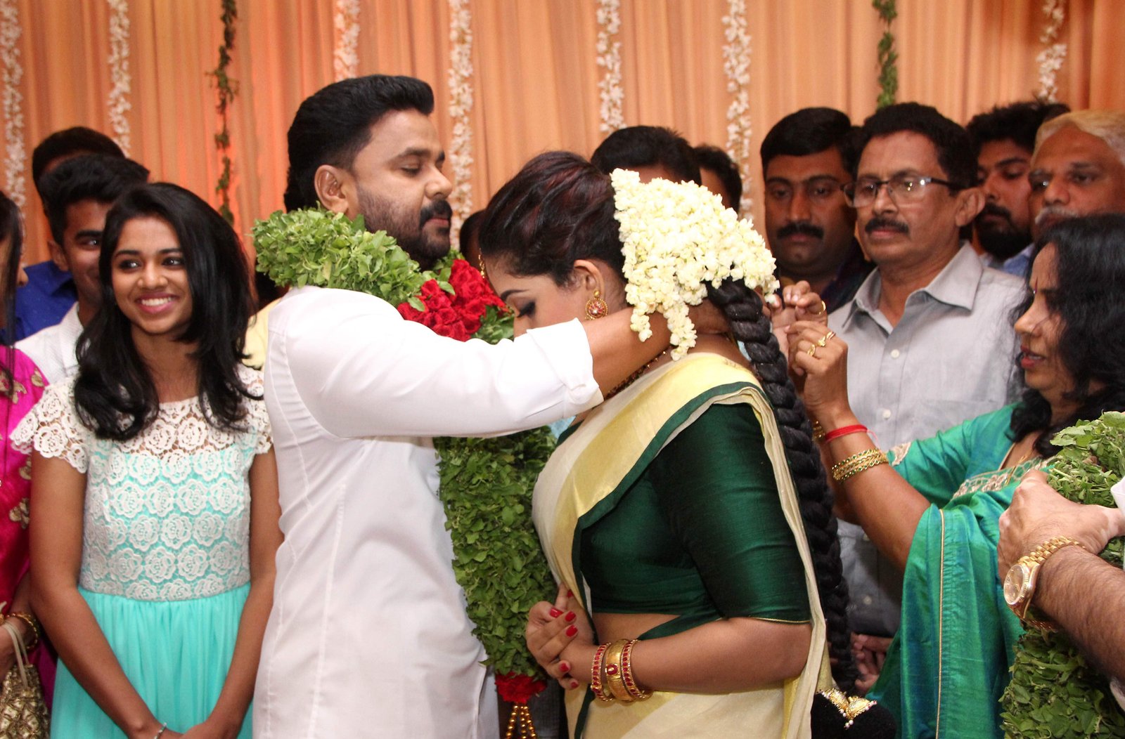 Dileep Kavya madhavan Marriage Photos