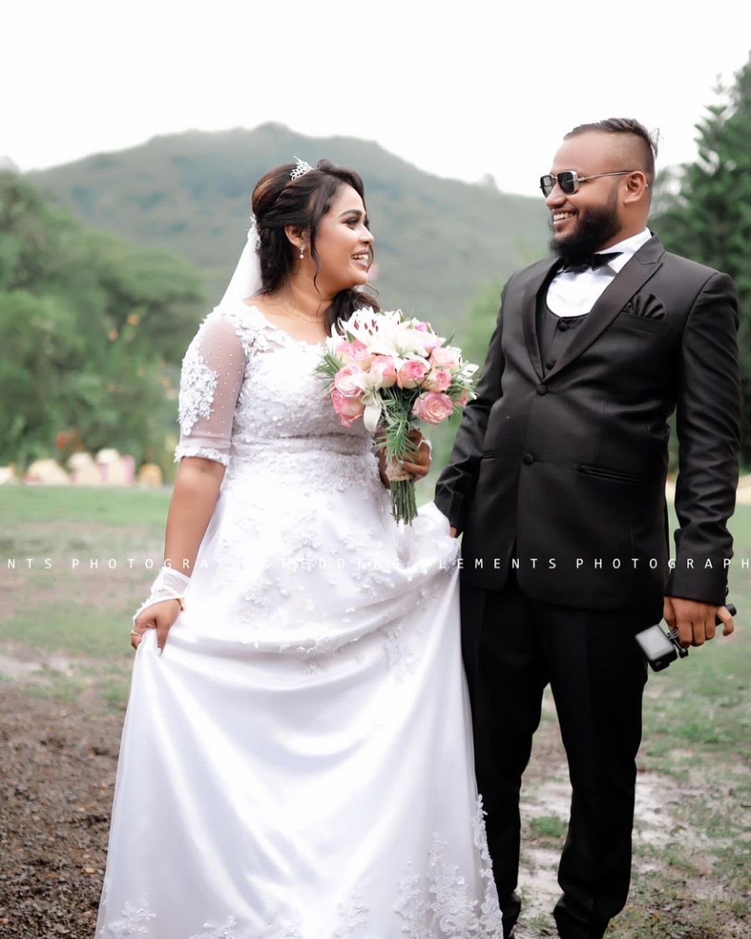 E-Bull-Jet-Abin-Wedding-Photos-1