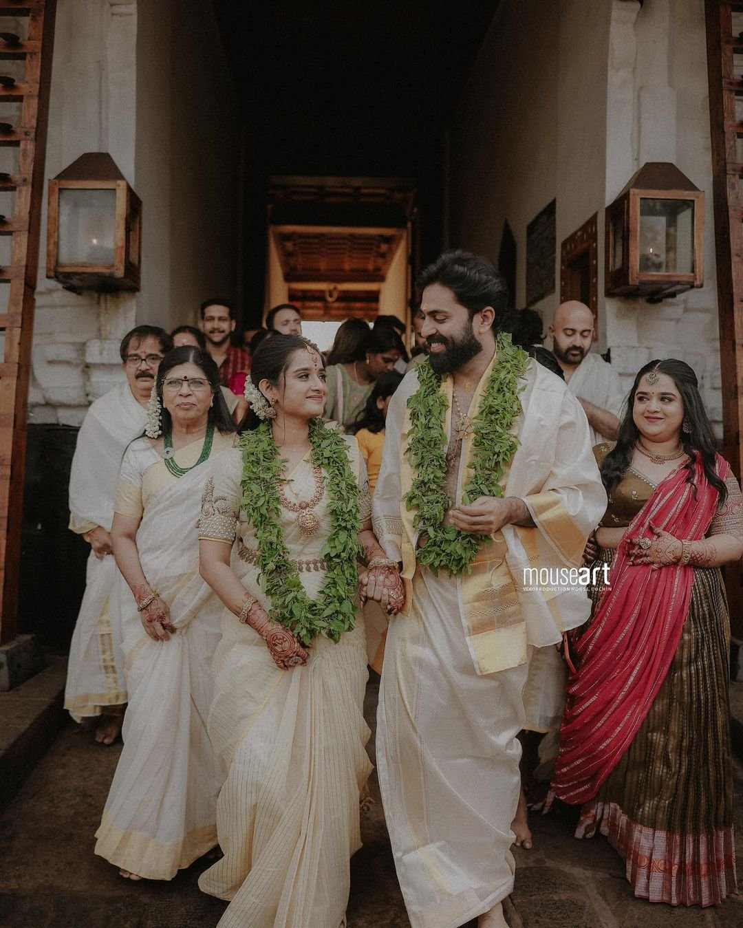Actor-Govind-Padmasoorya-Actress-Gopika-Anil-Wedding-Photos-1