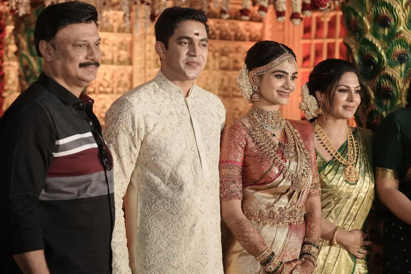 Malayalam-Actress-Asha-Sharaths-Daughter-Uthara-Sharaths-Wedding-Photos-5