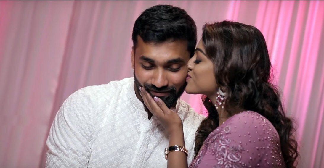 Meera-Anil-Engagement-Photos-7