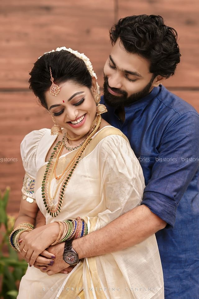 Meera-Anilkumar-Love-Scene-Photos-8