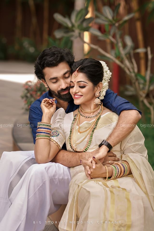 Meera-Anilkumar-Love-Scene-Photos