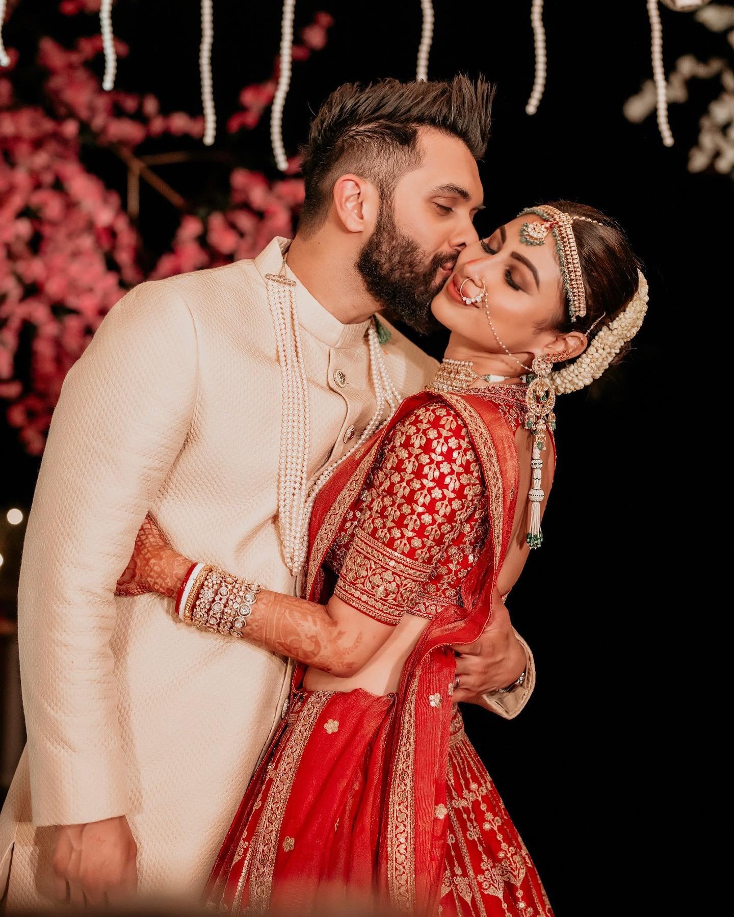 Mouni-Roy-Wedding-Photos-4