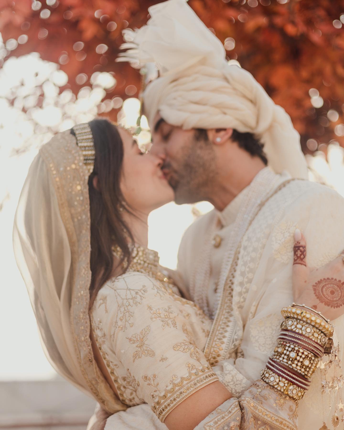 Ranbir-Kapoor-and-Alia-Bhatts-Wedding-Photos-1