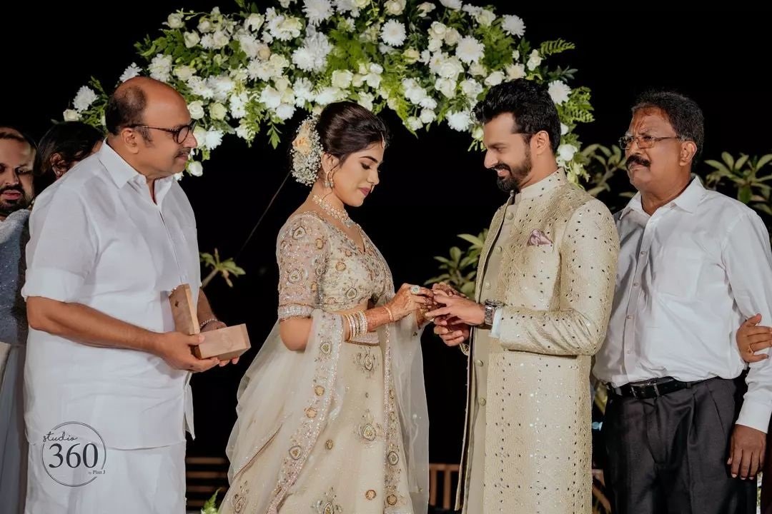 Shaheen-Sidhique-Engagement-Photos-4