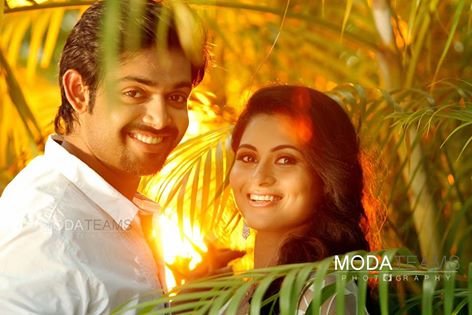 Sruthi Lakshmi + Avin Anto Photos (12)