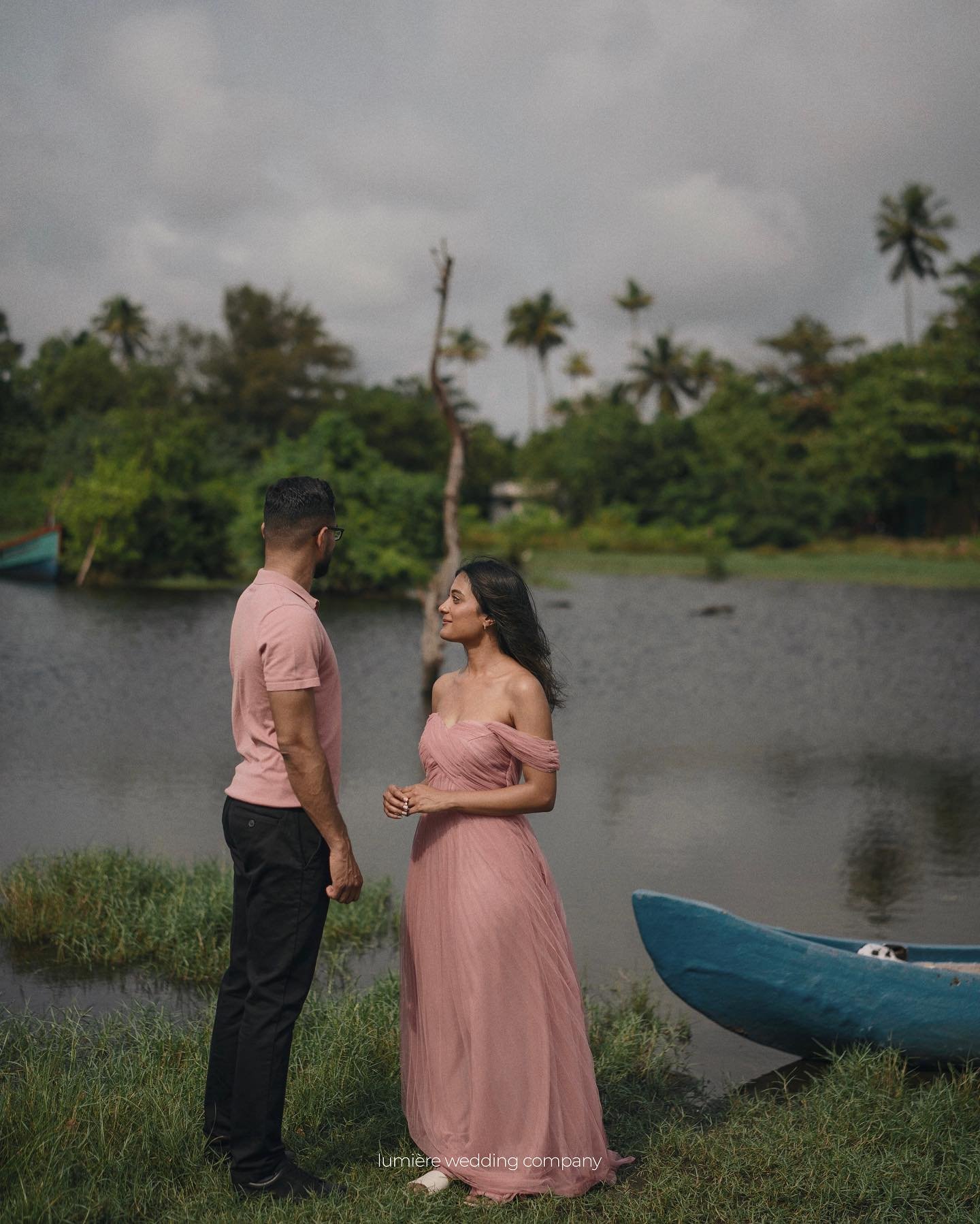 Viral-PreWedding-Photos-By-Lumiere-Wedding-Company-2
