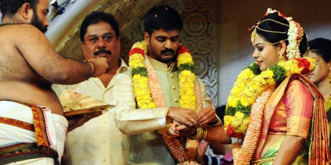 Biju Ramesh’s Daughter Megha Wedding with Adoor Prakash’s Son Ajayakrishnan Photos: